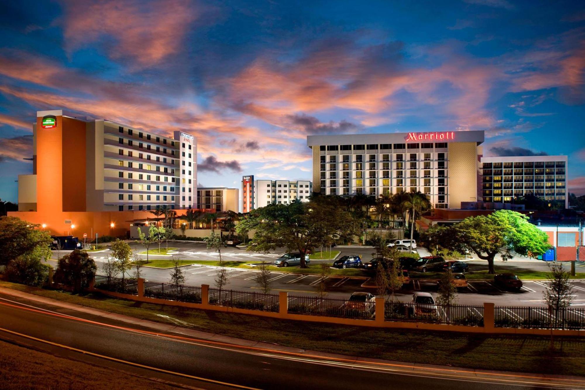 Residence Inn By Marriott Miami Airport Exteriör bild