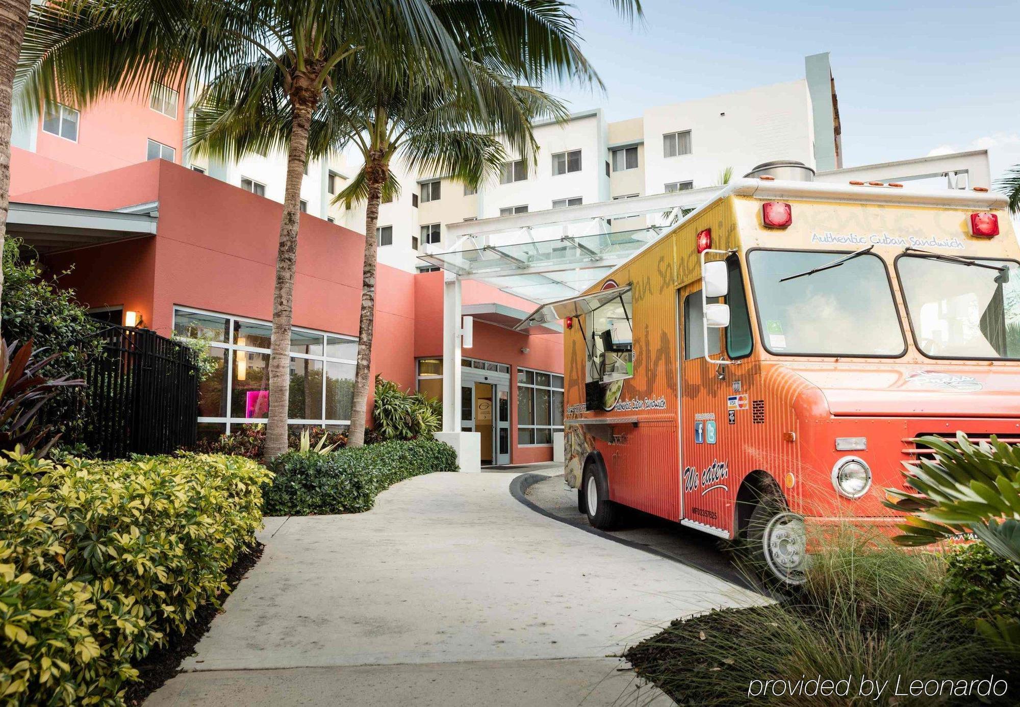 Residence Inn By Marriott Miami Airport Exteriör bild